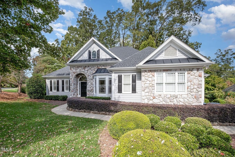 11 Kingswood Ln, Chapel Hill, NC 27517