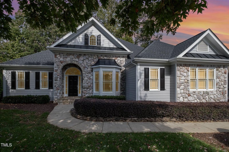 11 Kingswood Ln, Chapel Hill, NC 27517