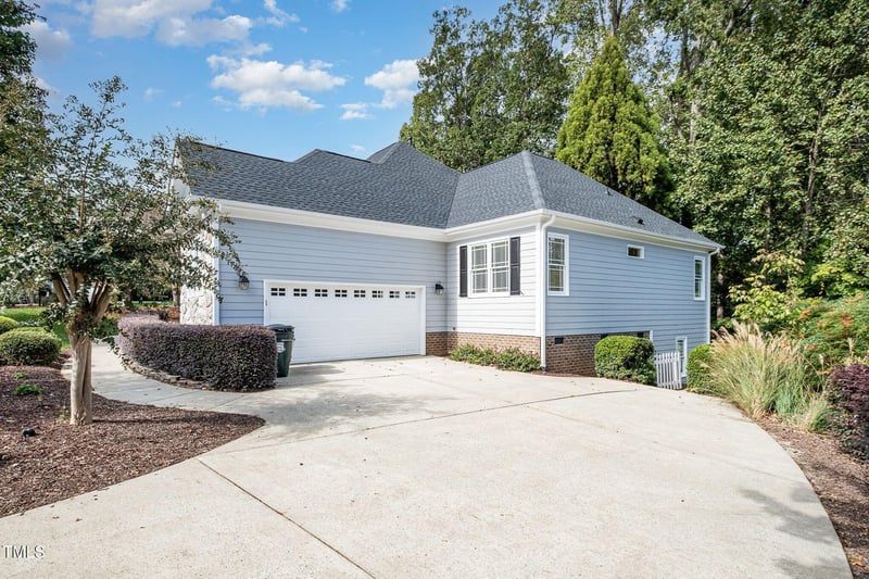 11 Kingswood Ln, Chapel Hill, NC 27517