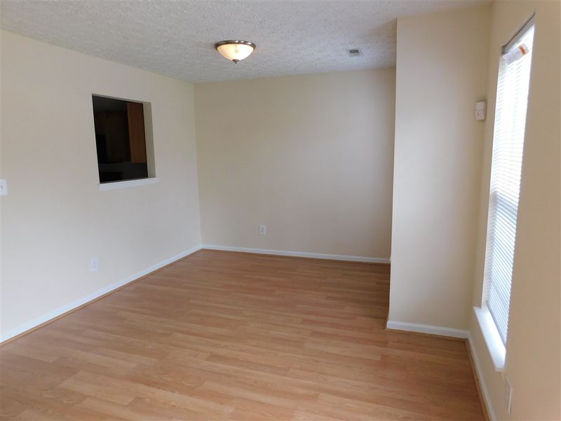 11 Kitty Hawk Ct, Durham, NC 27703