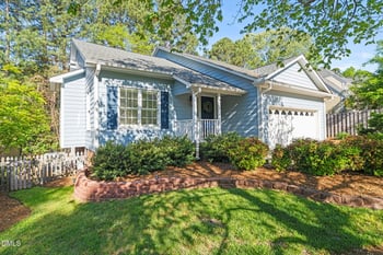 11 Knightsbridge Ct, Durham, NC 27707