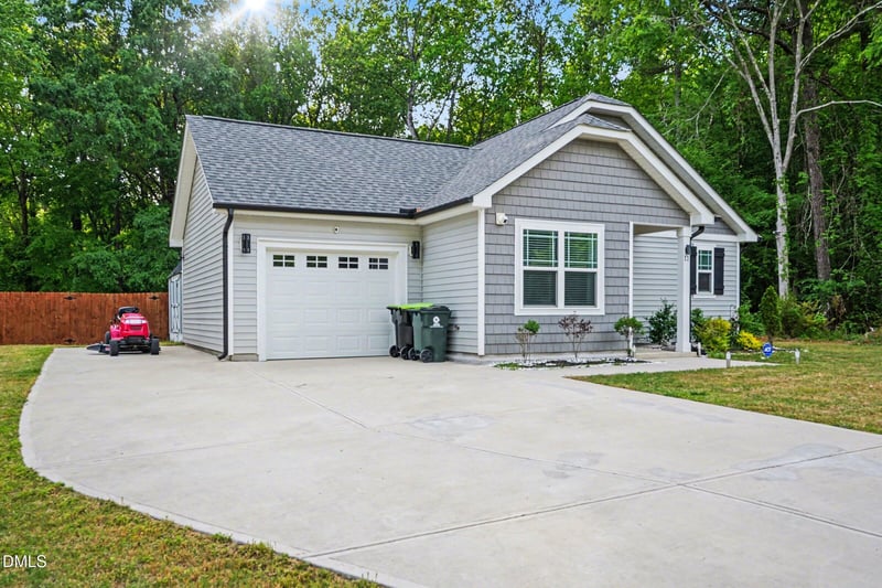 11 Korea St, Franklinton, NC 27525