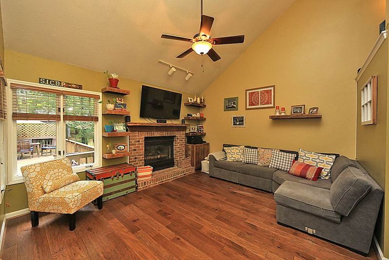 11 Lansgate Ct, Durham, NC 27713