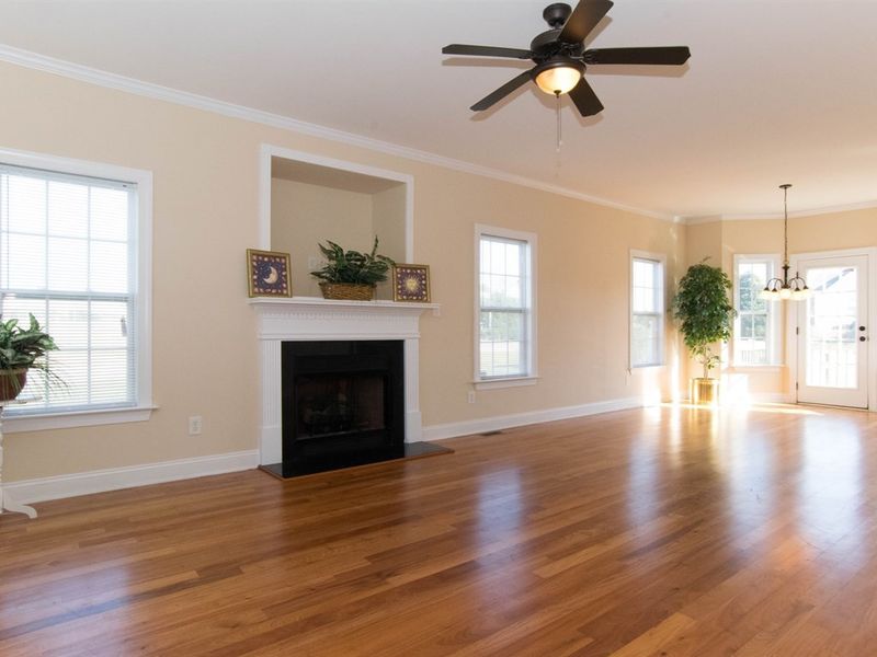 11 Lars Ln, Garner, NC 27529