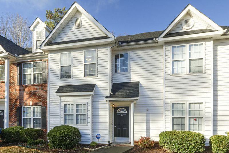 11 Moorefield Ct, Durham, NC 27705