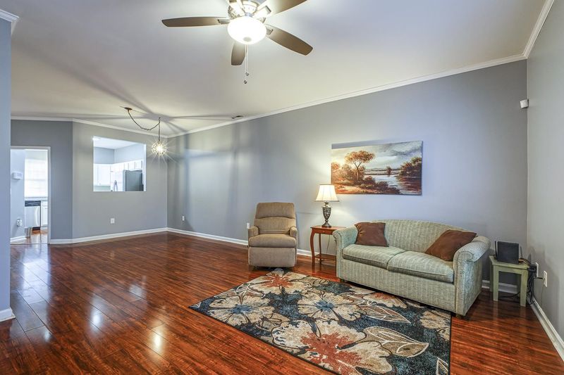 11 Moorefield Ct, Durham, NC 27705