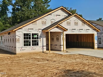11 Neuse Hollow Ct, Clayton, NC 27527