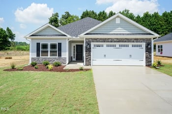 11 Northwood Dr, Fuquay Varina, NC 27526