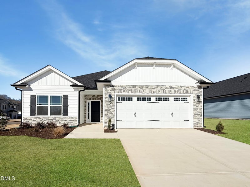 11 Northwood Dr, Fuquay Varina, NC 27526