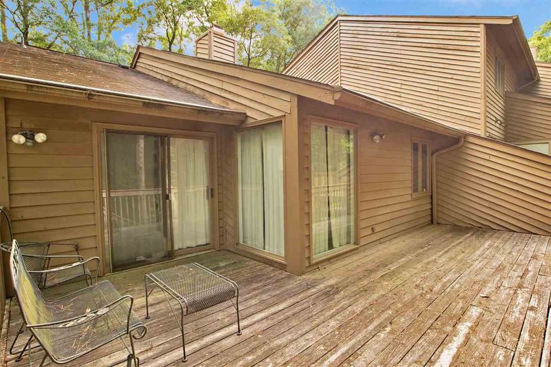11 Pinnacle Rd, Durham, NC 27705