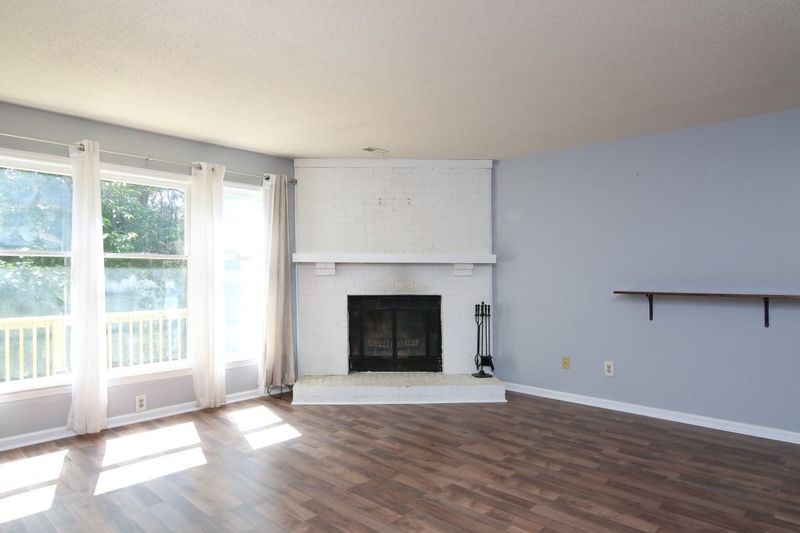 11 Prestwick Pl, Durham, NC 27705