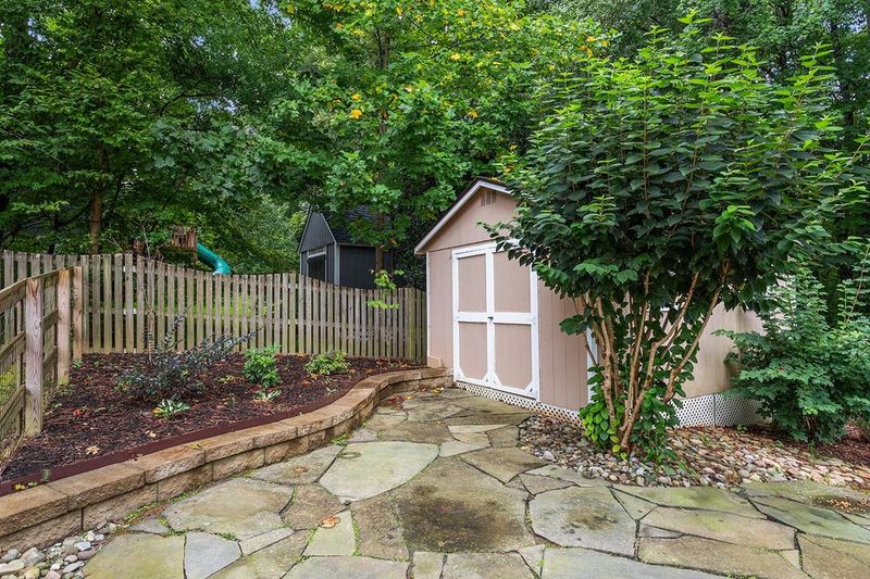 11 Quail Hunt Cir, Durham, NC 27712