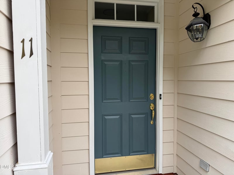 11 Signet Dr, Durham, NC 27704