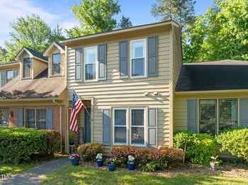 11 Stone Village, Durham, NC 27704