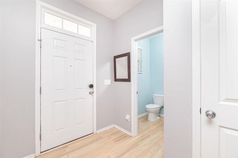 11 Tabernacle Ct, Durham, NC 27703