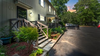 11 Willow Bridge Dr, Durham, NC 27707