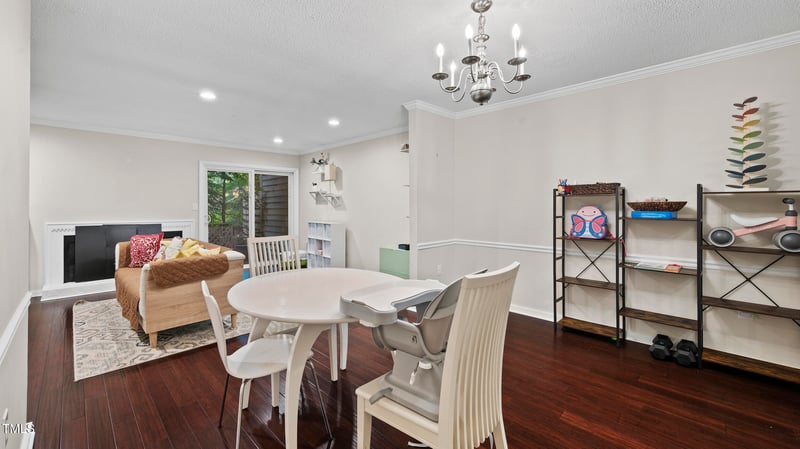 11 Willow Bridge Dr, Durham, NC 27707