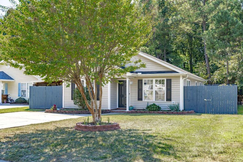 11 Yorkfield Ct, Durham, NC 27713