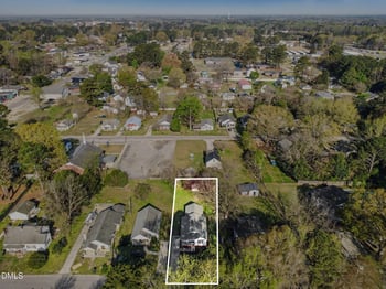 110 1st St, Erwin, NC 28339