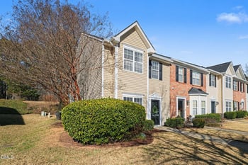 110 Anterbury Dr, Apex, NC 27502