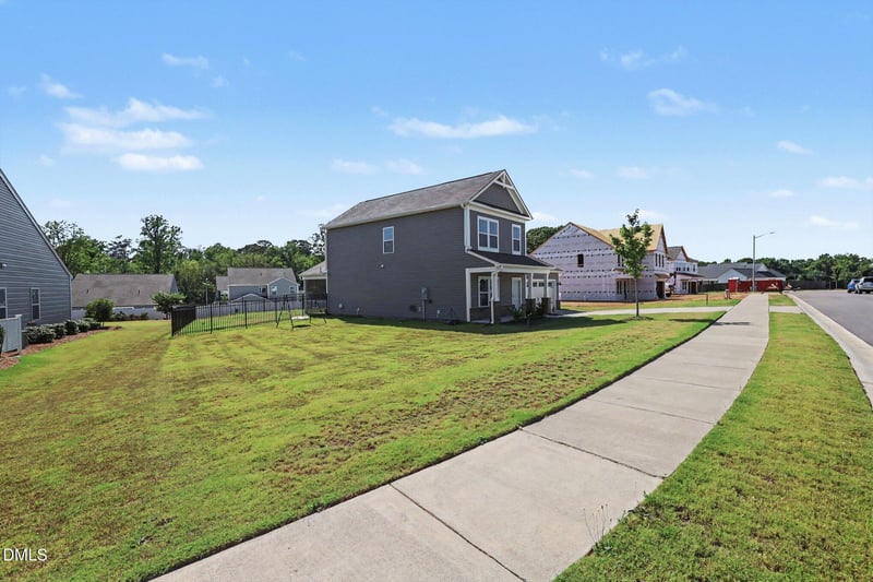110 Benson Village Dr, Benson, NC 27504