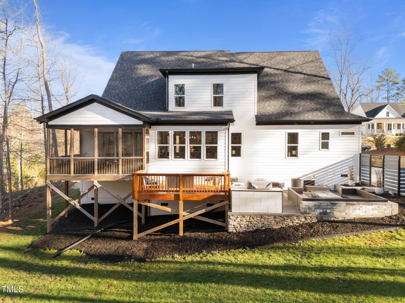 110 Black Swan Dr, Youngsville, NC 27596