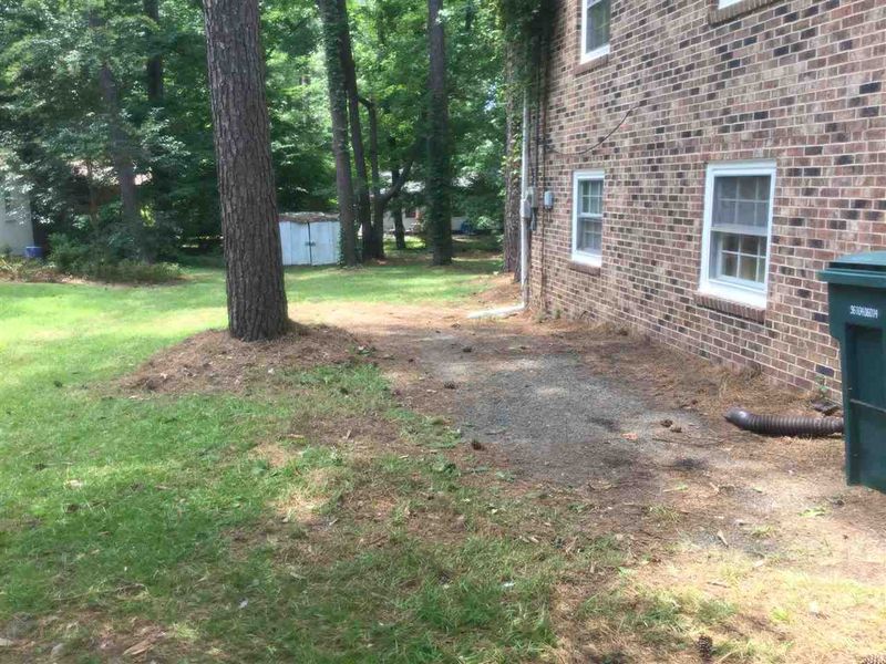 110 Bradley Cir, Durham, NC 27713