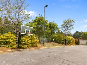 110 Bridgegate Dr, Cary, NC 27519