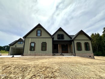 110 Broadleaf Ln, Youngsville, NC 27596