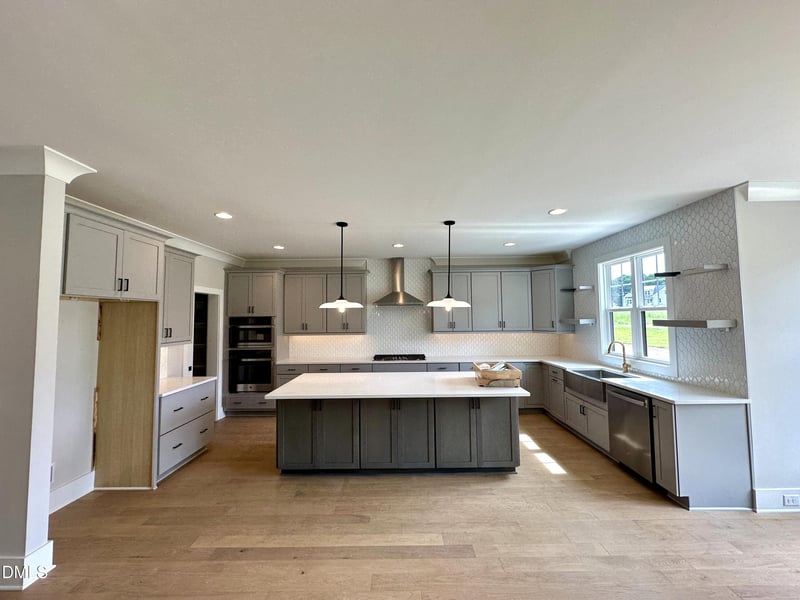 110 Broadleaf Ln, Youngsville, NC 27596
