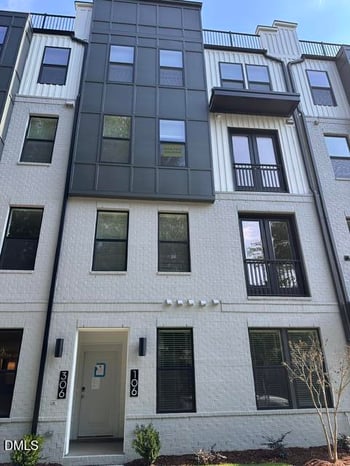 110 Byrum St #106, Cary, NC 27511