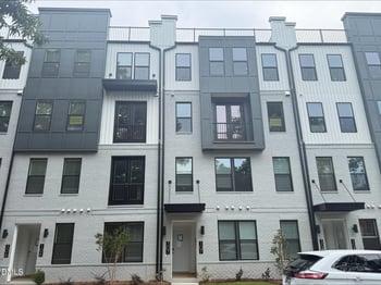 110 Byrum St #307, Cary, NC 27511
