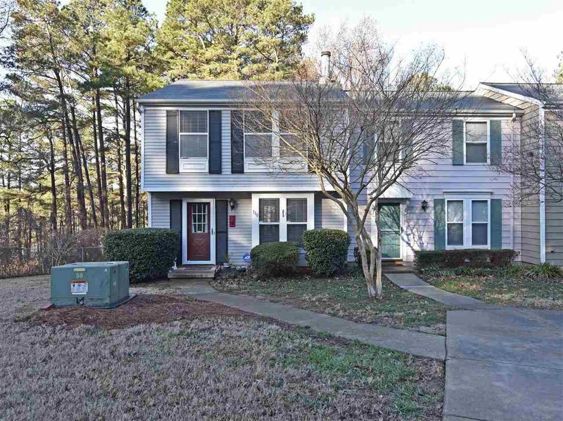 110 Candytuff Ct, Cary, NC 27513