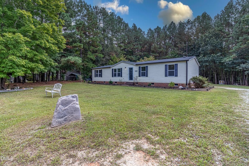 110 Castlebury Ln, Franklinton, NC 27525