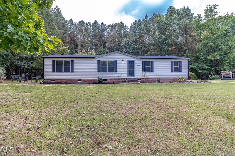 110 Castlebury Ln, Franklinton, NC 27525