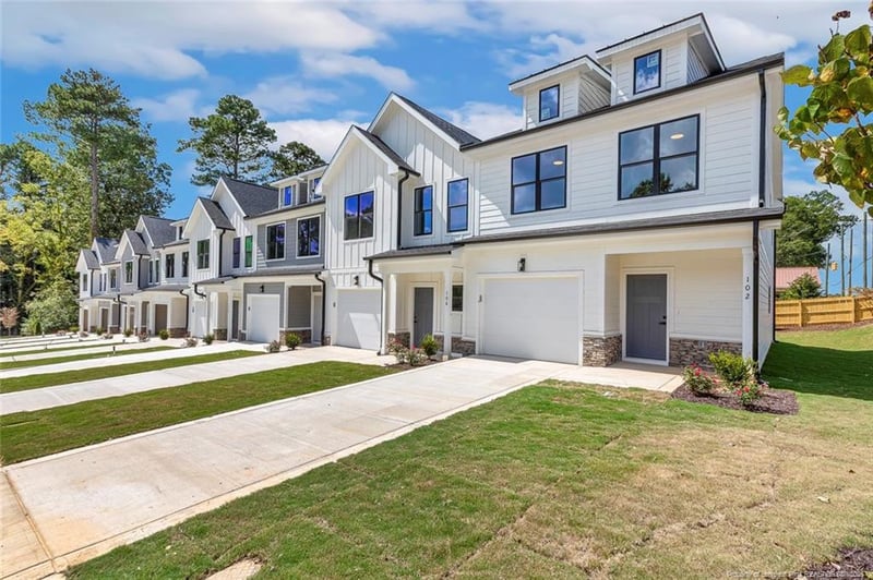 110 Chella Ct, Sanford, NC 27330