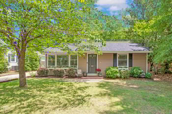 110 Churchill Dr, Fayetteville, NC 28303