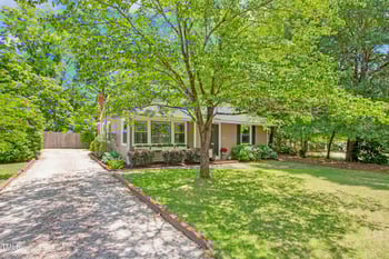 110 Churchill Dr, Fayetteville, NC 28303