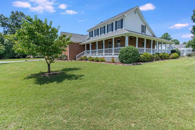 110 Claire Dr, Clayton, NC 27520