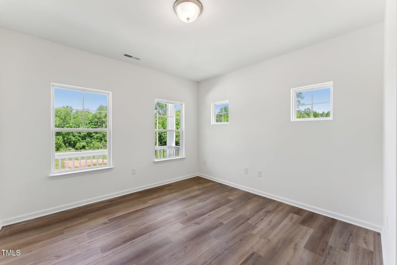 110 Cribbs Ln, Middlesex, NC 27557