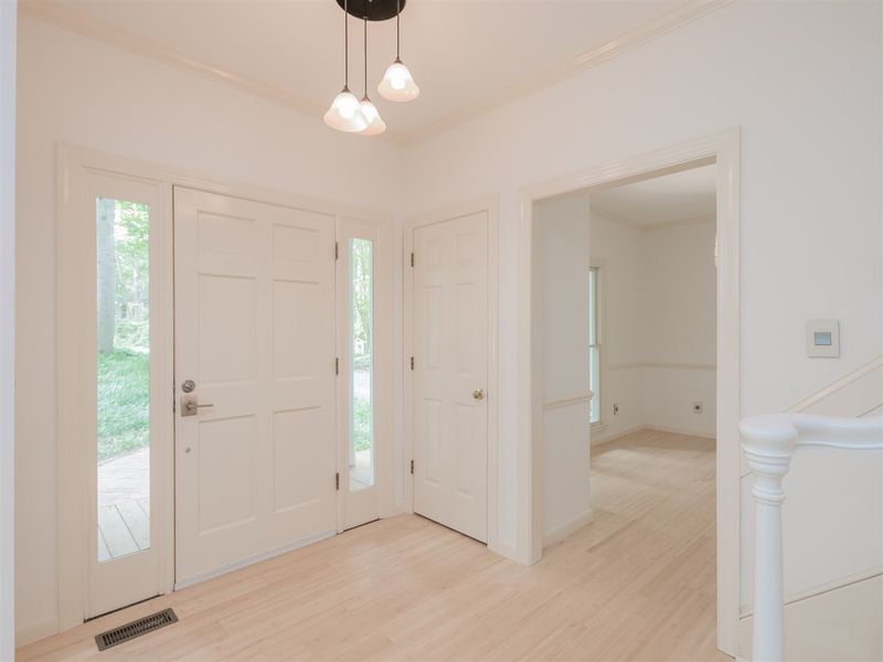 110 Deerwood Ct, Chapel Hill, NC 27517