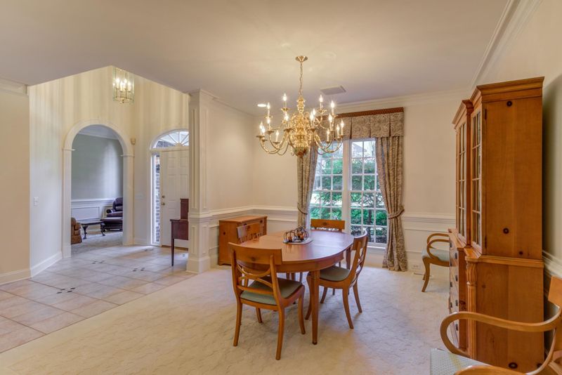110 Doric Ct, Cary, NC 27519