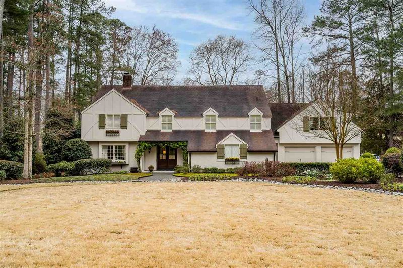 110 Duncansby Ct, Cary, NC 27511