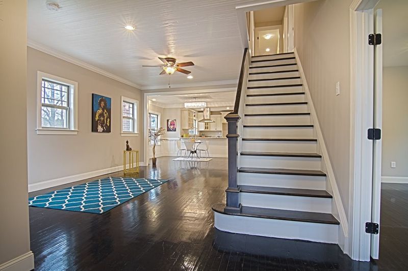 110 Dunstan Ave, Durham, NC 27707