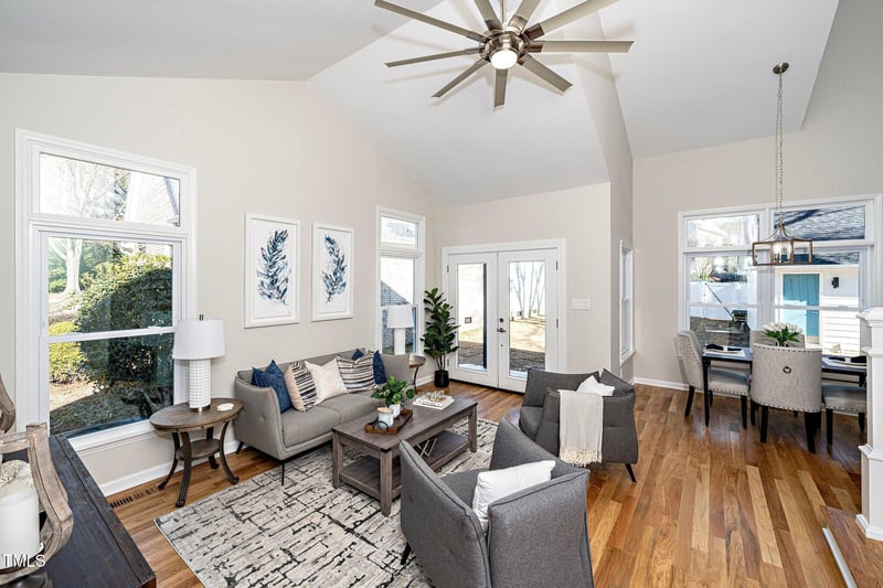 110 Ethans Glen Ct, Cary, NC 27513