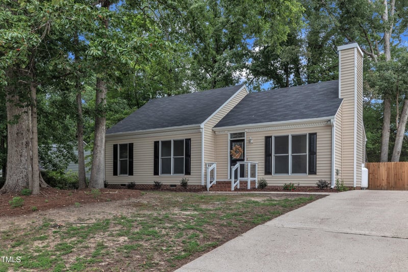 110 Fawn Ridge Ct, Knightdale, NC 27545