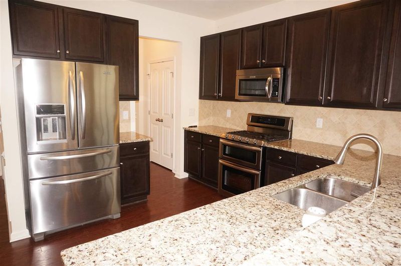 110 Florence Dr, Clayton, NC 27527