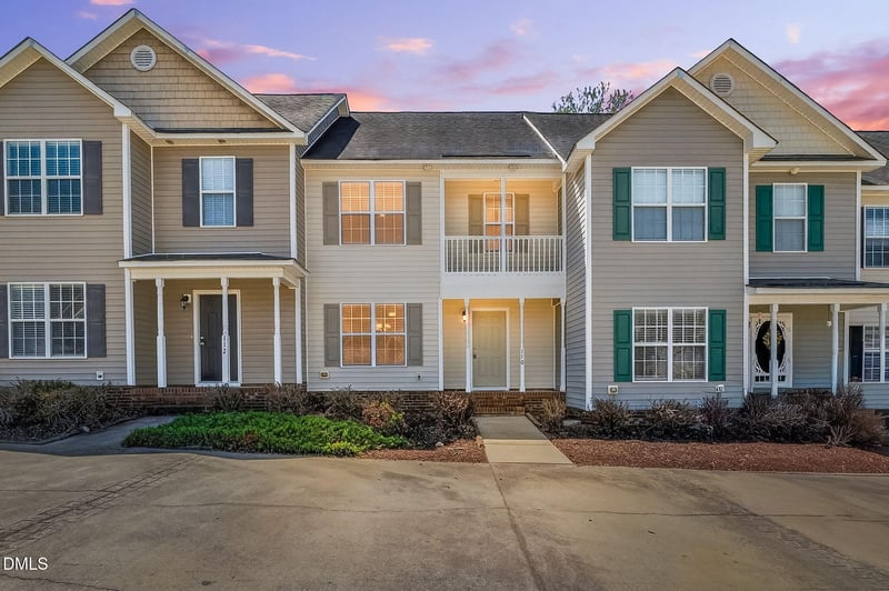 110 Gatwick Ct, Clayton, NC 27520