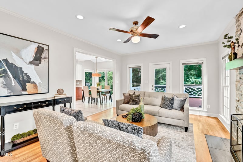 110 Glenrose Ln, Cary, NC 27518