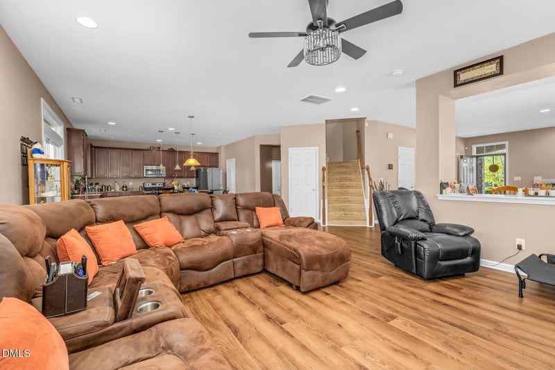 110 Green Willows Dr, Clayton, NC 27527